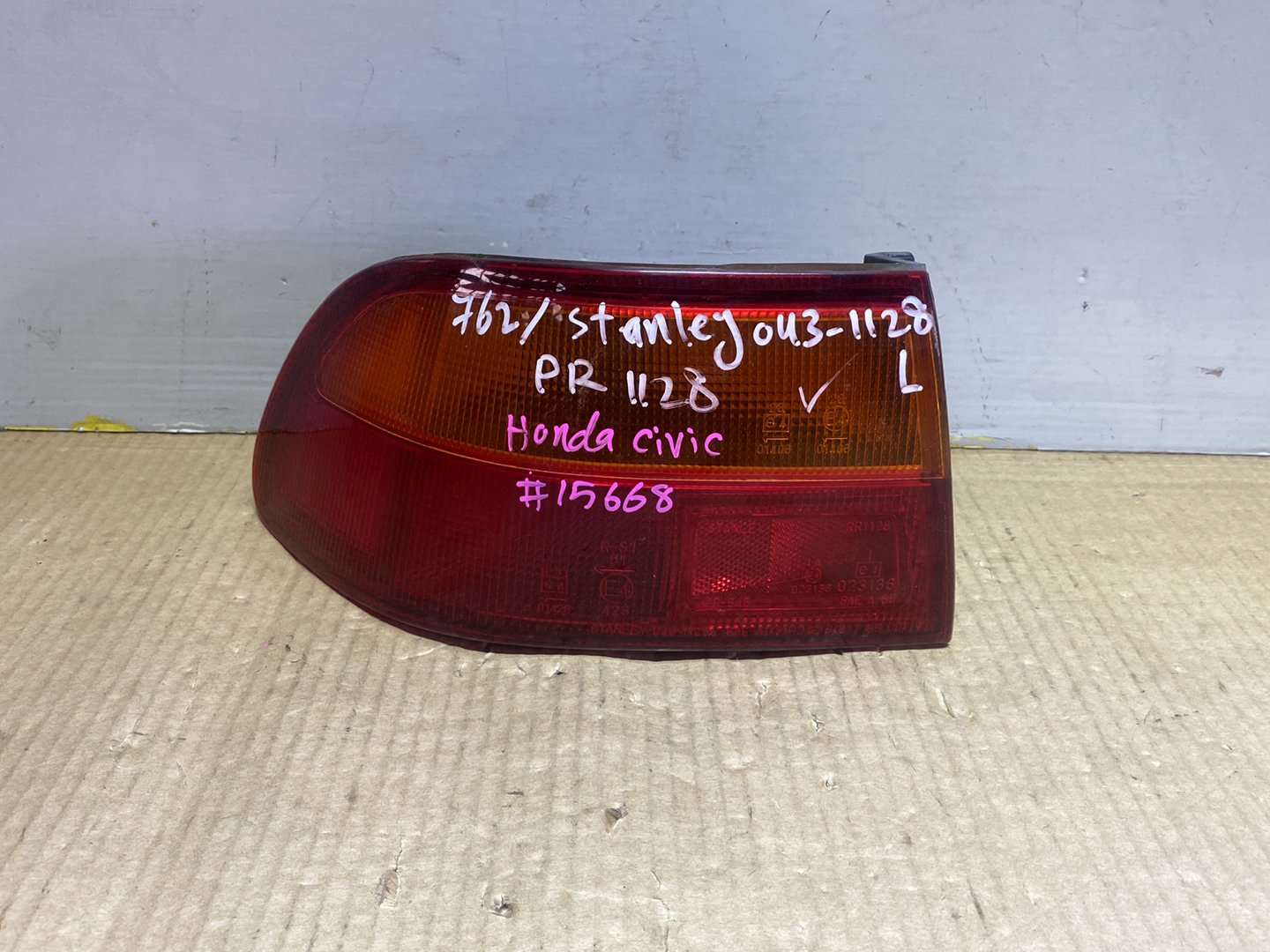 1994 Honda Civic - Left Taillight PN: STANLEY 043-1128