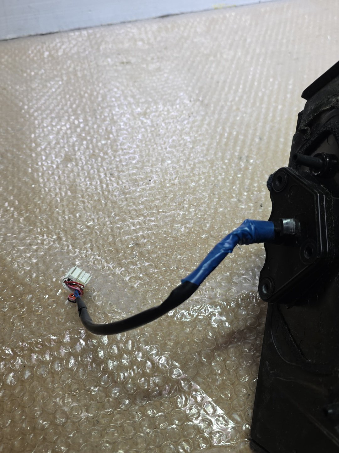 2019 Used Toyota Yaris - Left Door Mirror PN: 7 wires
