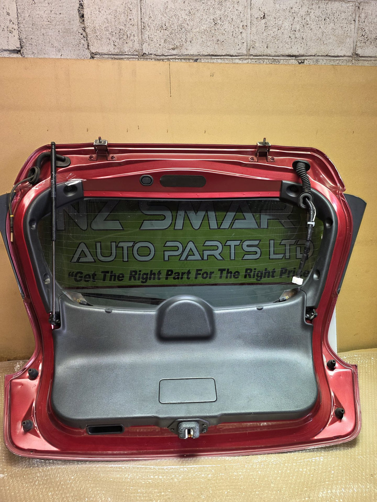 2016 Nissan Juke - Tailgate PN:
