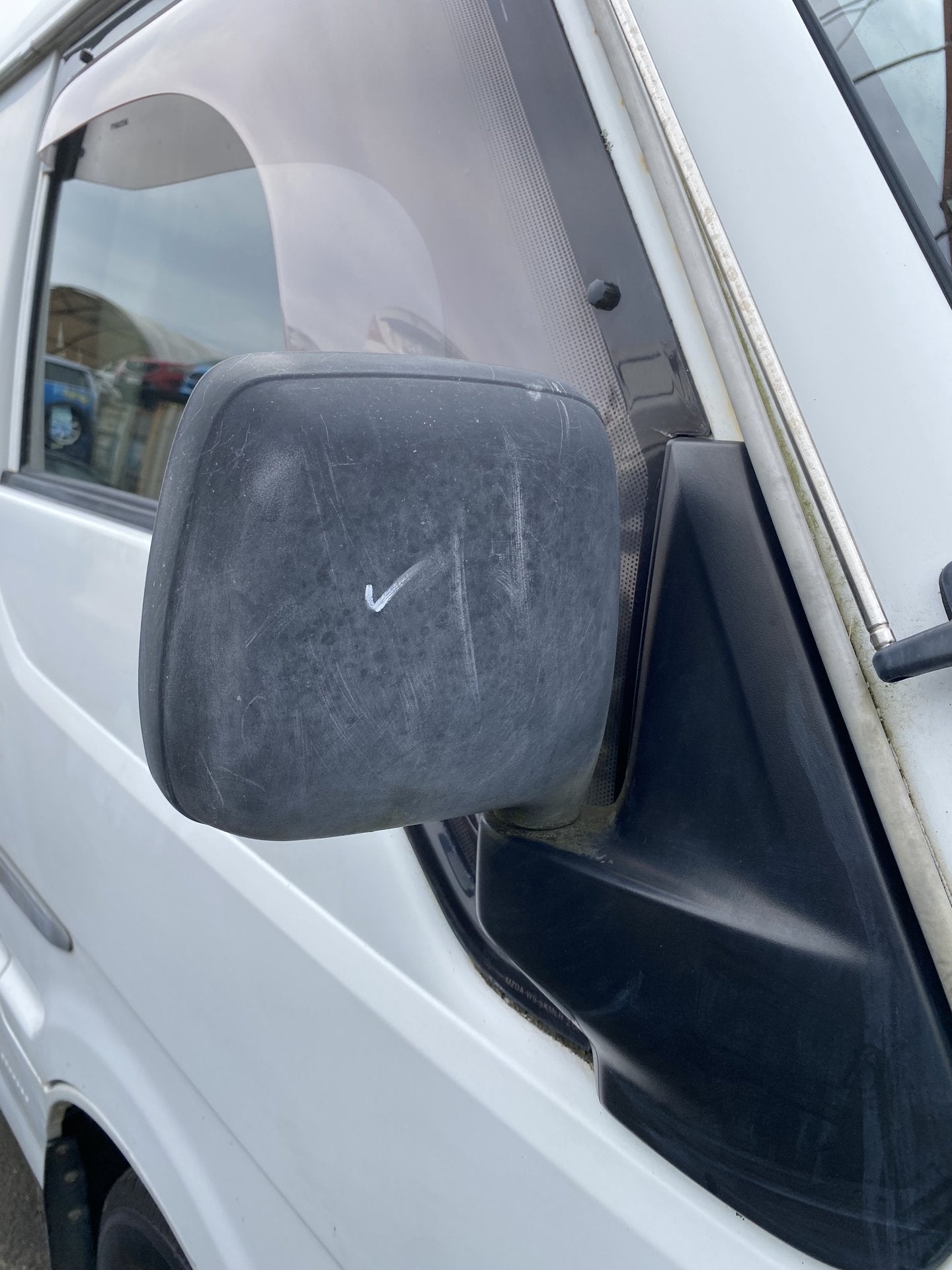 2005 Mazda E2000 Dismantlinng For Parts