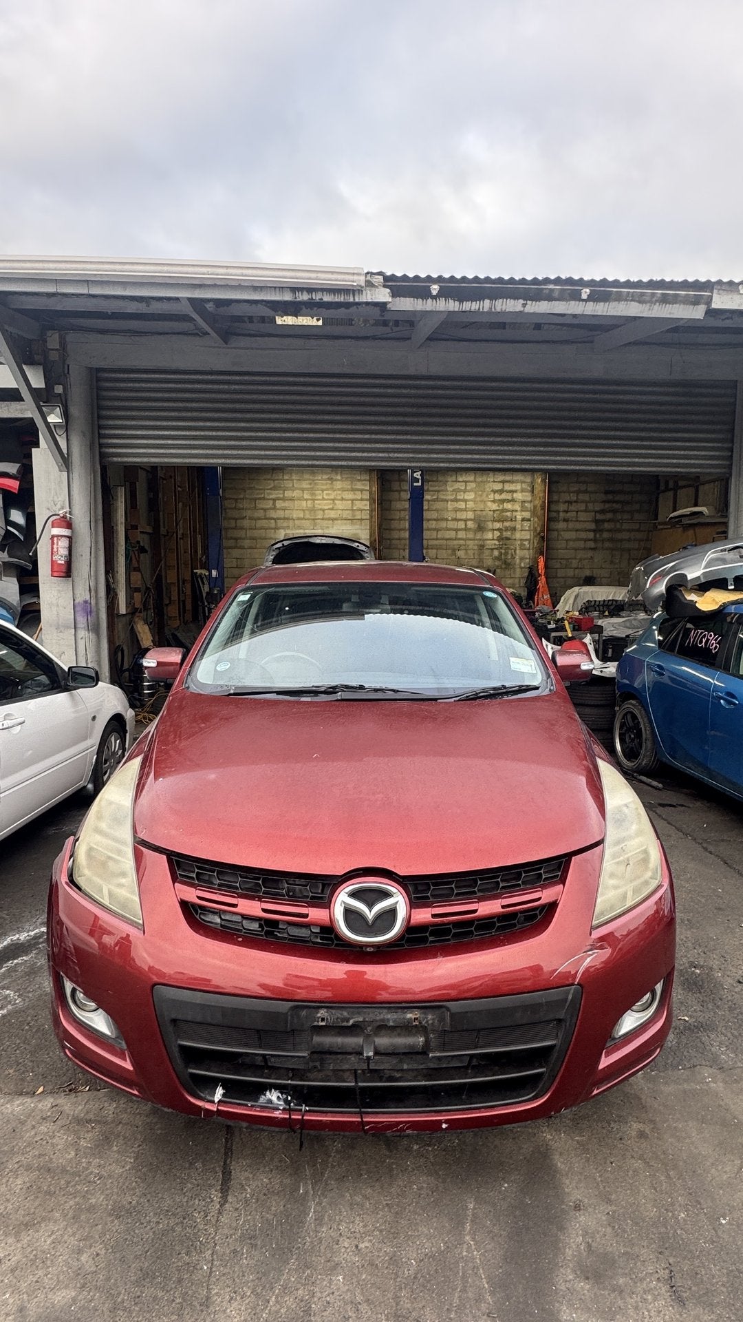 2006 Mazda MPV  Dismantling For Parts