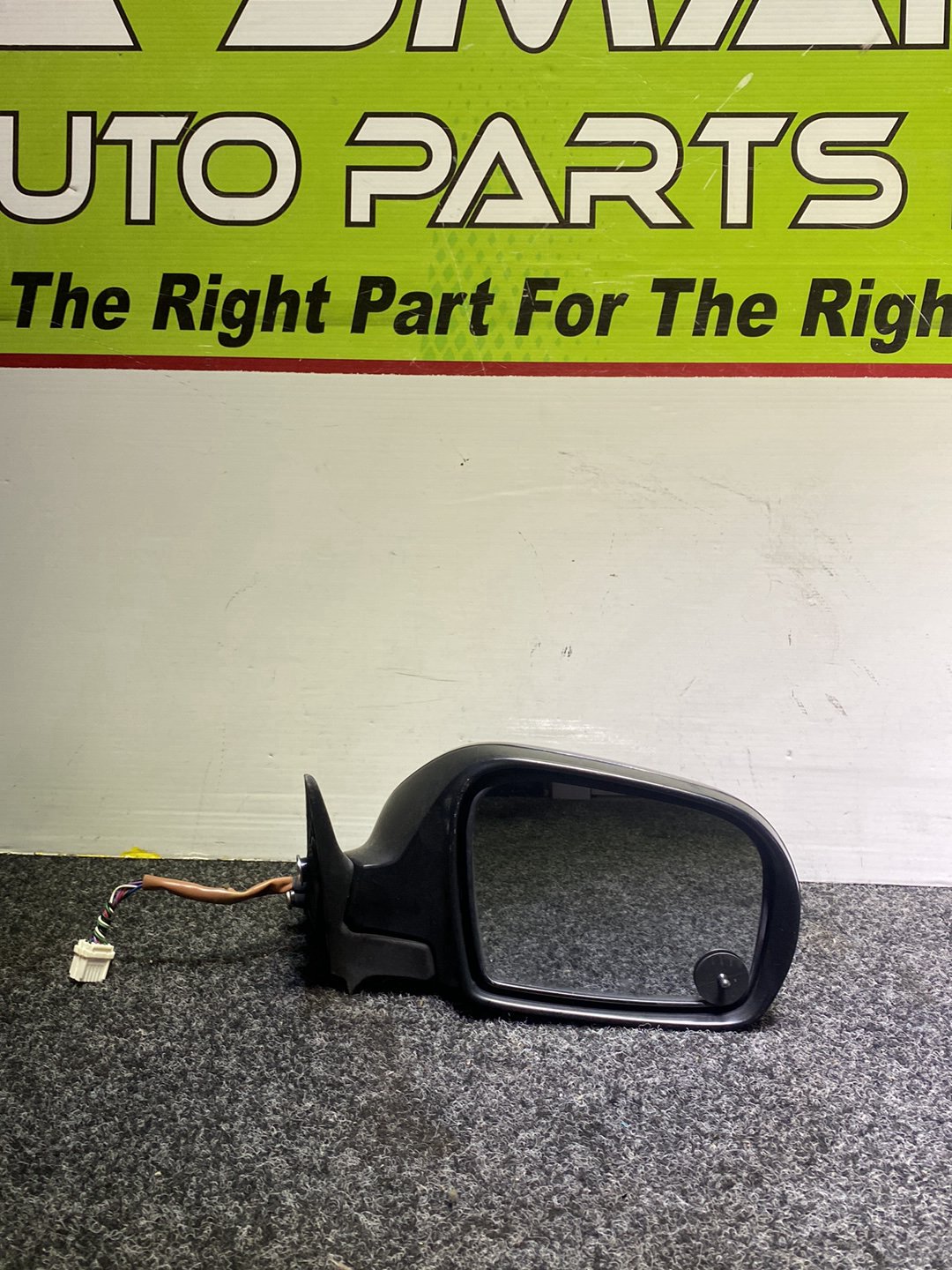 2007 Subaru Outback - Right Door Mirror PN: 9 wires