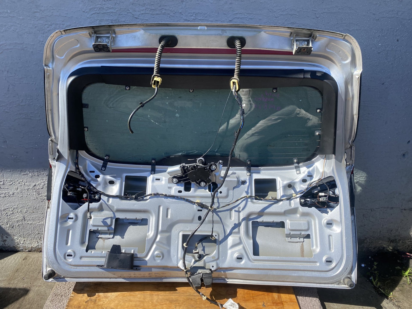 Ford Mondeo - Tailgate Complete