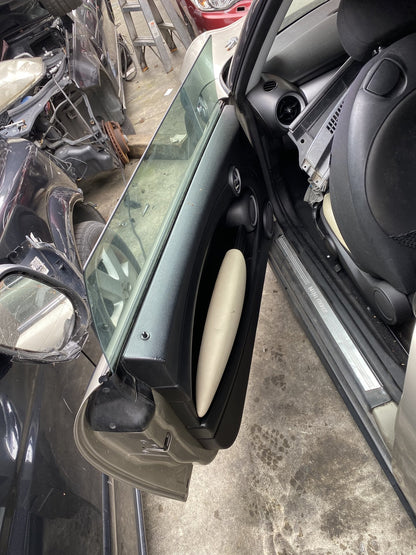 2007 MINI Cooper - Dismantling For Parts