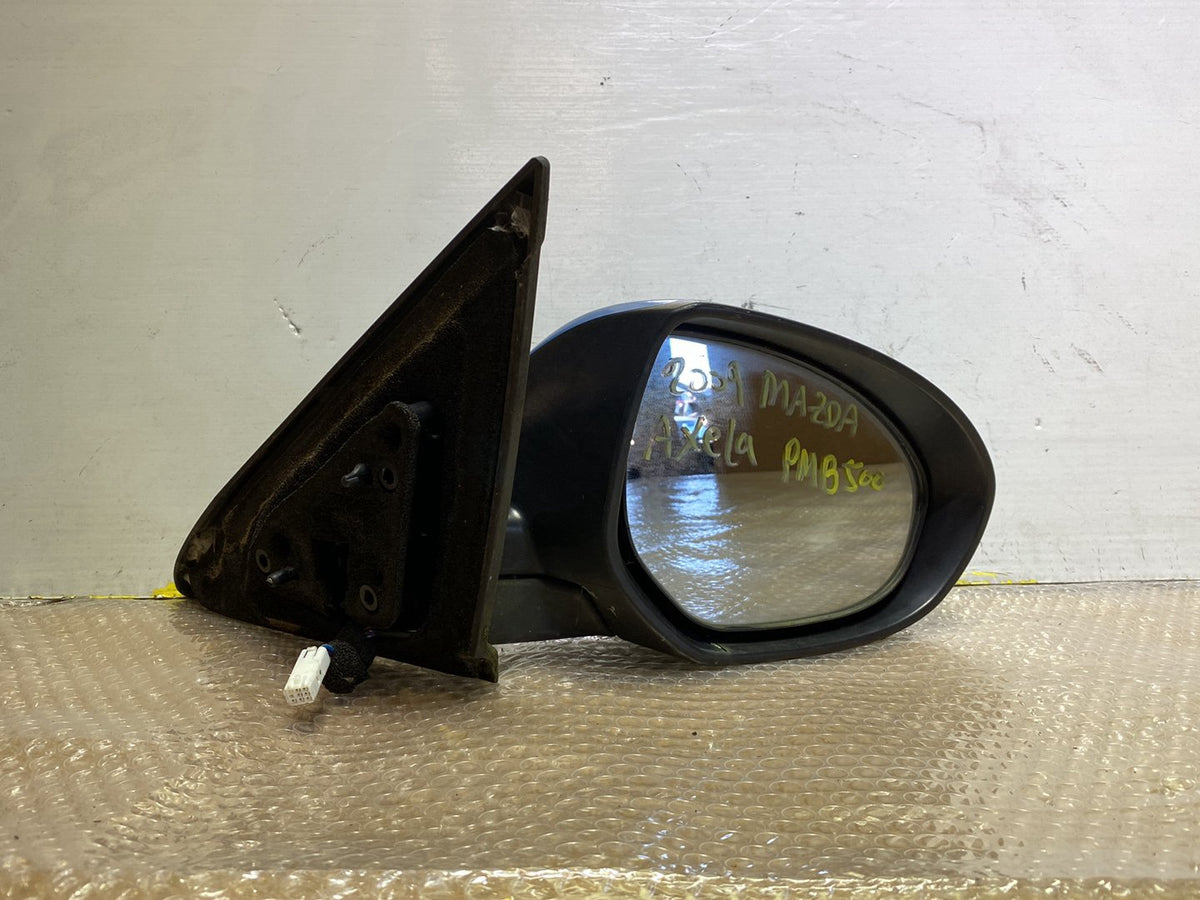 2009 Mazda Axela- Right Door Mirror PN: 6 wires
