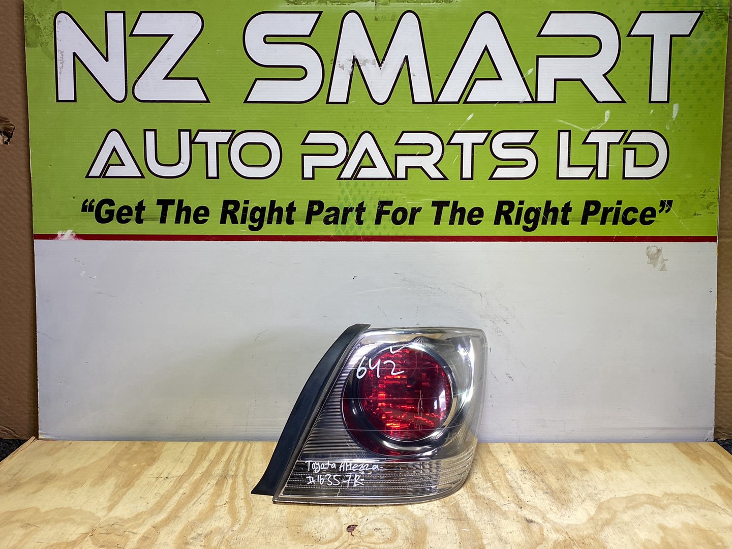 2001 Toyota Altezza GXE10 - Right Taillight PN: Koito 53-21