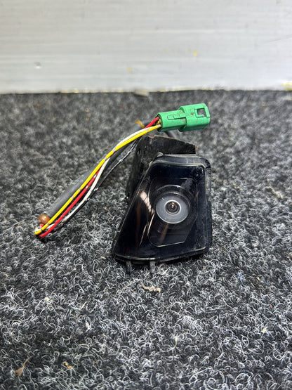 2007 Mazda MPV - Left Front Mirror Camera PN: L208-67RCXA