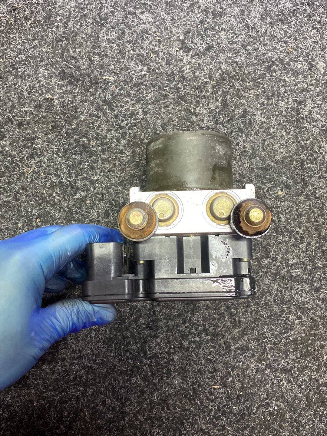 2004 Suzuki Swift - ABS Pump