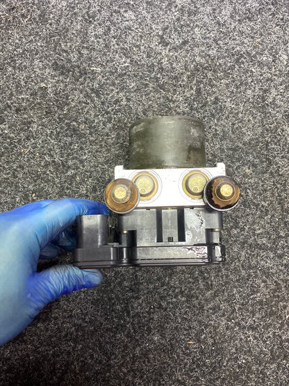 2004 Suzuki Swift - ABS Pump
