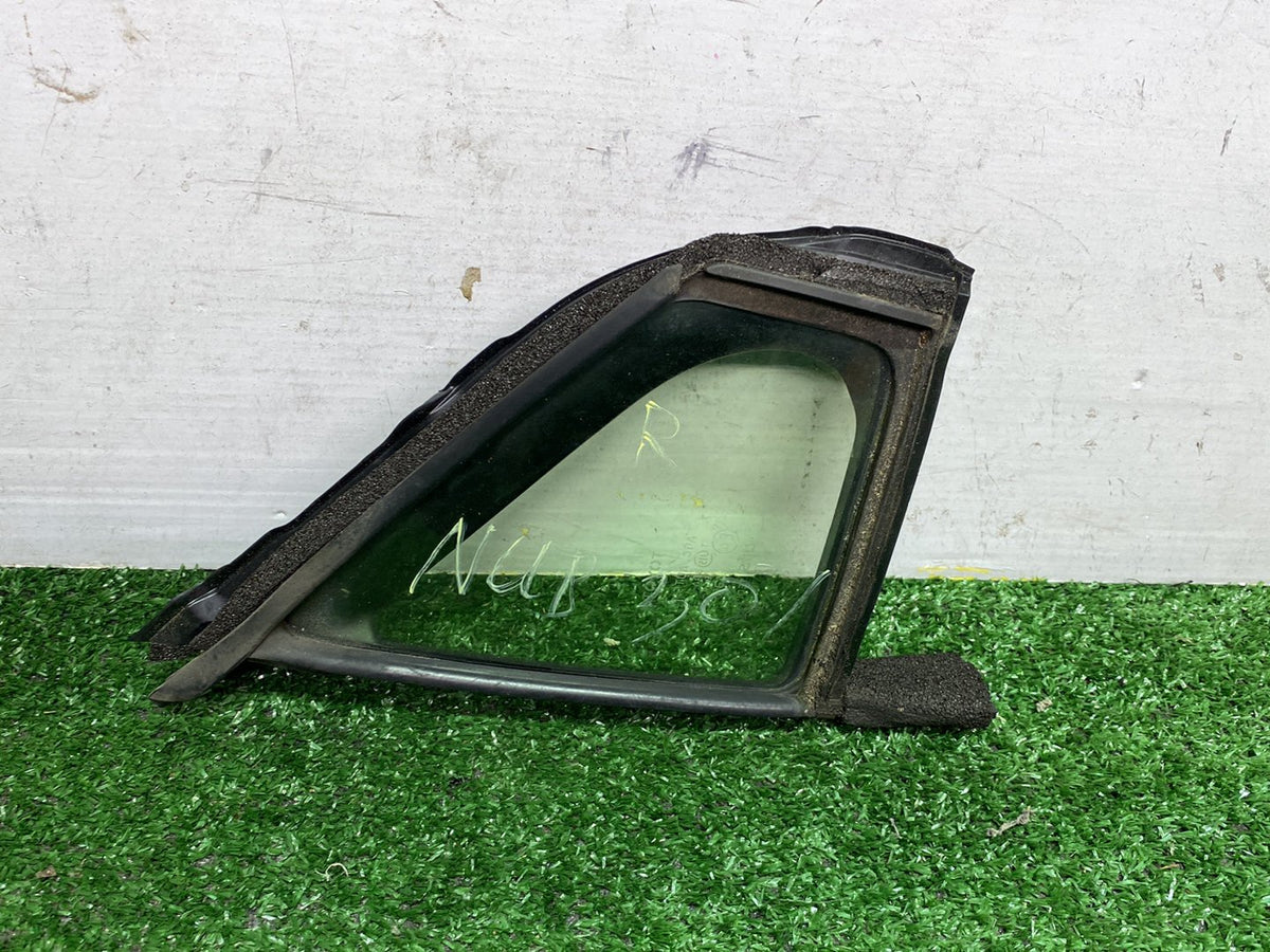 2013 Used Toyota Aqua NHP10 - Right Rear Quarter Door Glass PN: M2H3