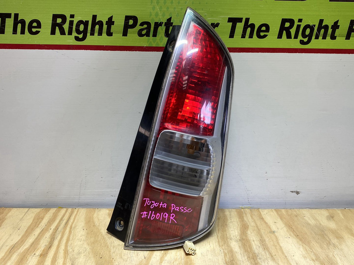 2007 Used Toyota Passo - Right Taillight PN: Koito 220-51762