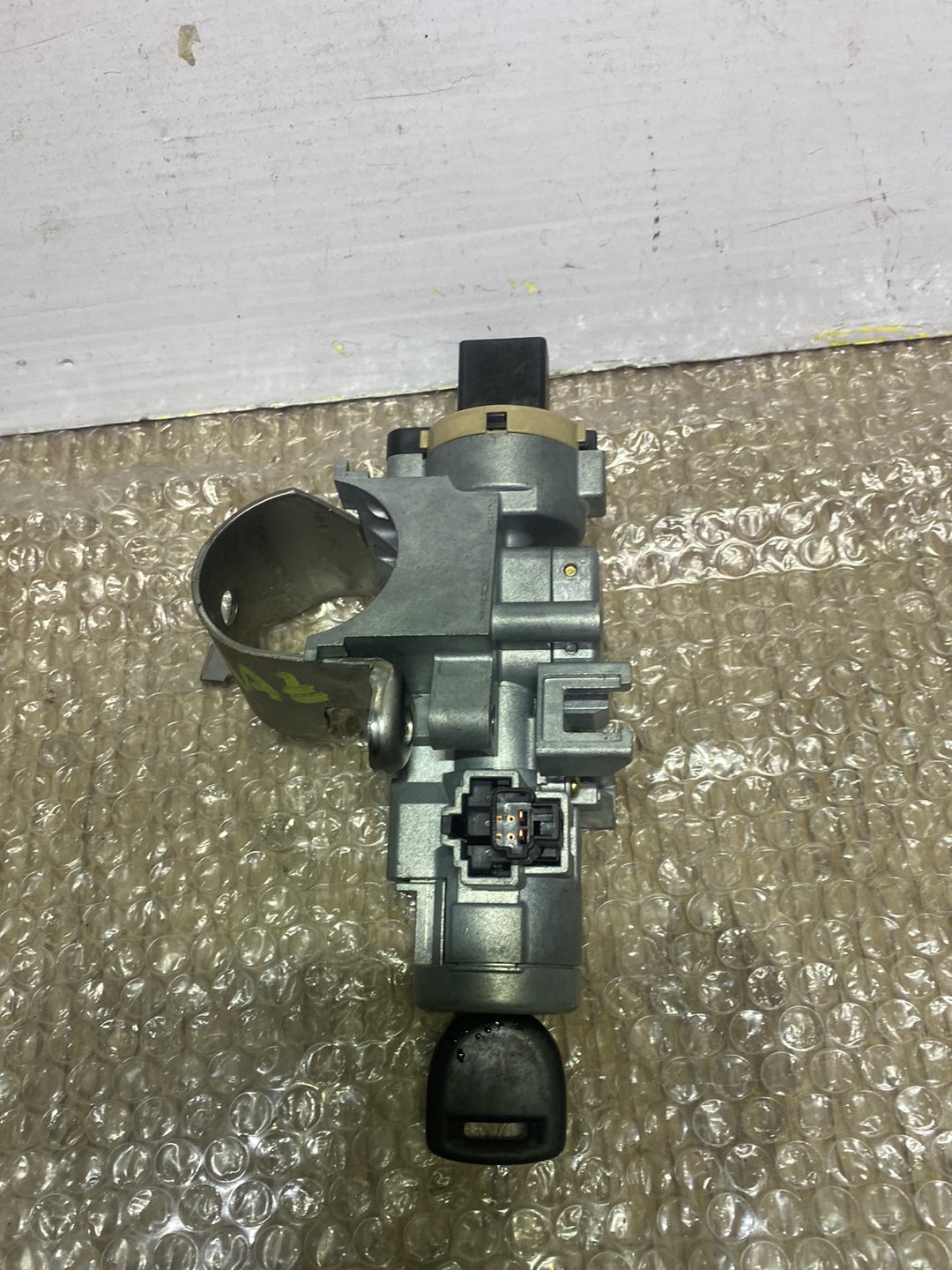 2005 Mazda Demio- Ignition Switch PN: see photos