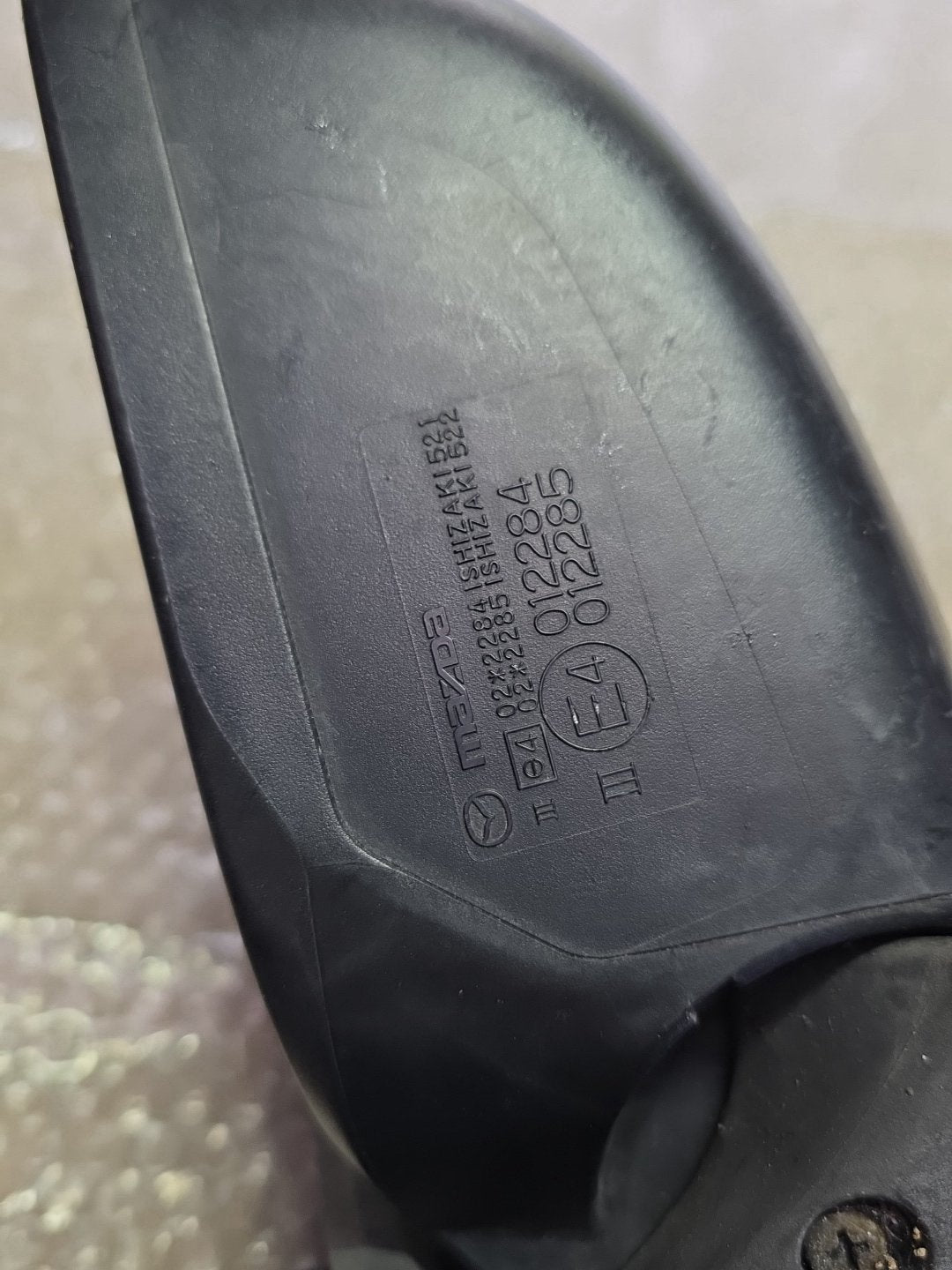 2006 Mazda MPV- Right Door Mirror PN: 7 wires