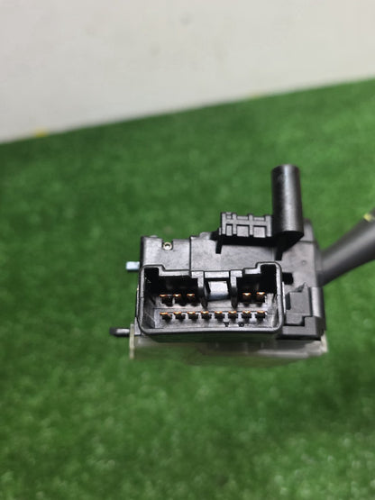 2005 Used Toyota Ist NCP60 - Headlight Switch PN: See photos