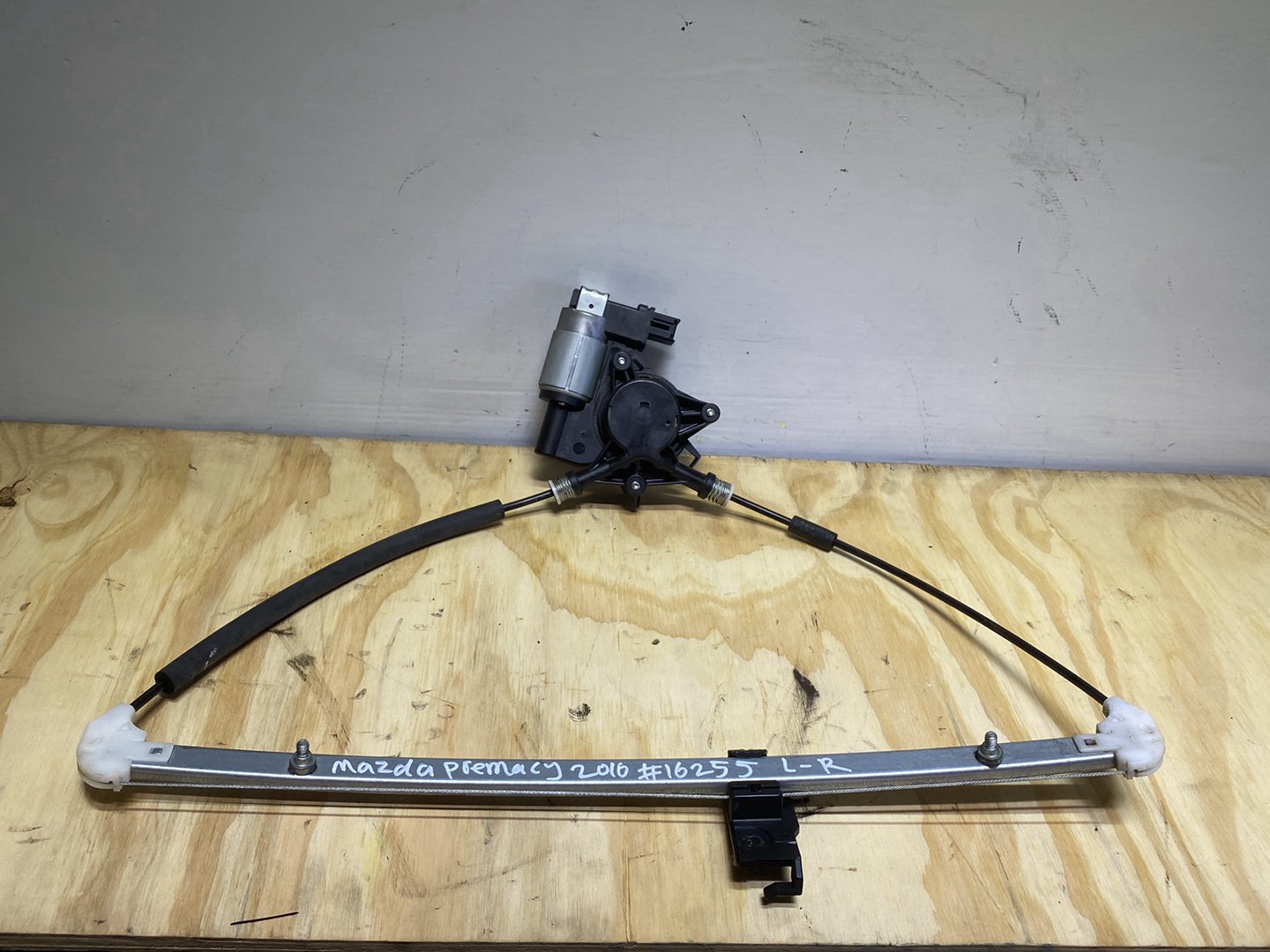 2010 Mazda Premacy CREW - Left Rear Window Regulator/Motor
