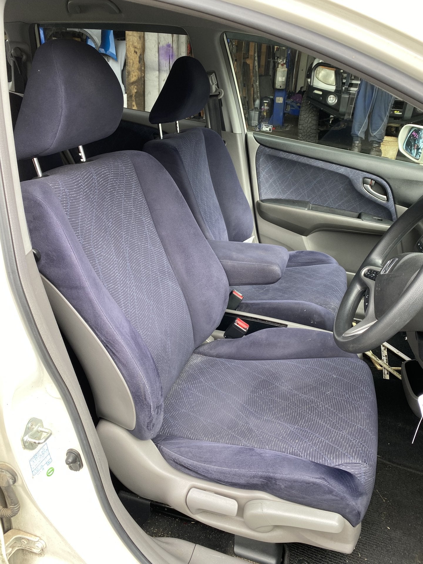 2010 Honda Stream RN6 Dismantling For Parts