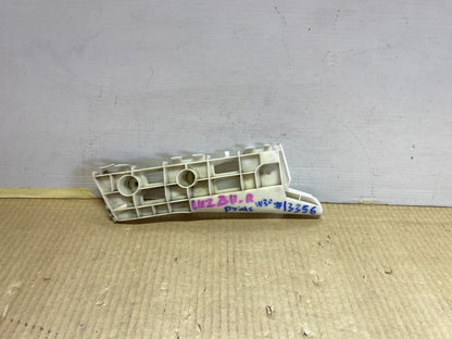 2013 Used Toyota Prius ZVW30 - Right Front Bumper Retainer PN: 52115-47040