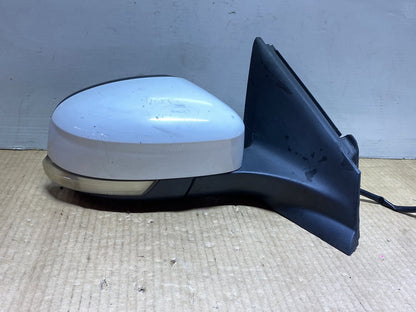 2011 Ford Mondeo - Right Door Mirror PN: 6 wires