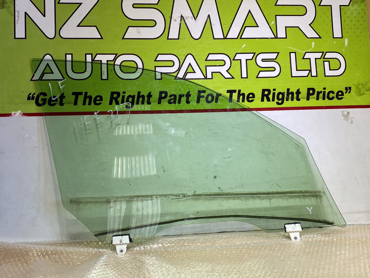 2011 Nissan Fuga - Left Front Door Glass PN: M508