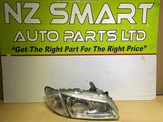 2002 Nissan Bluebird- Right Headlight PN: Manual Adjust/ Non Hid/ 26010BM811