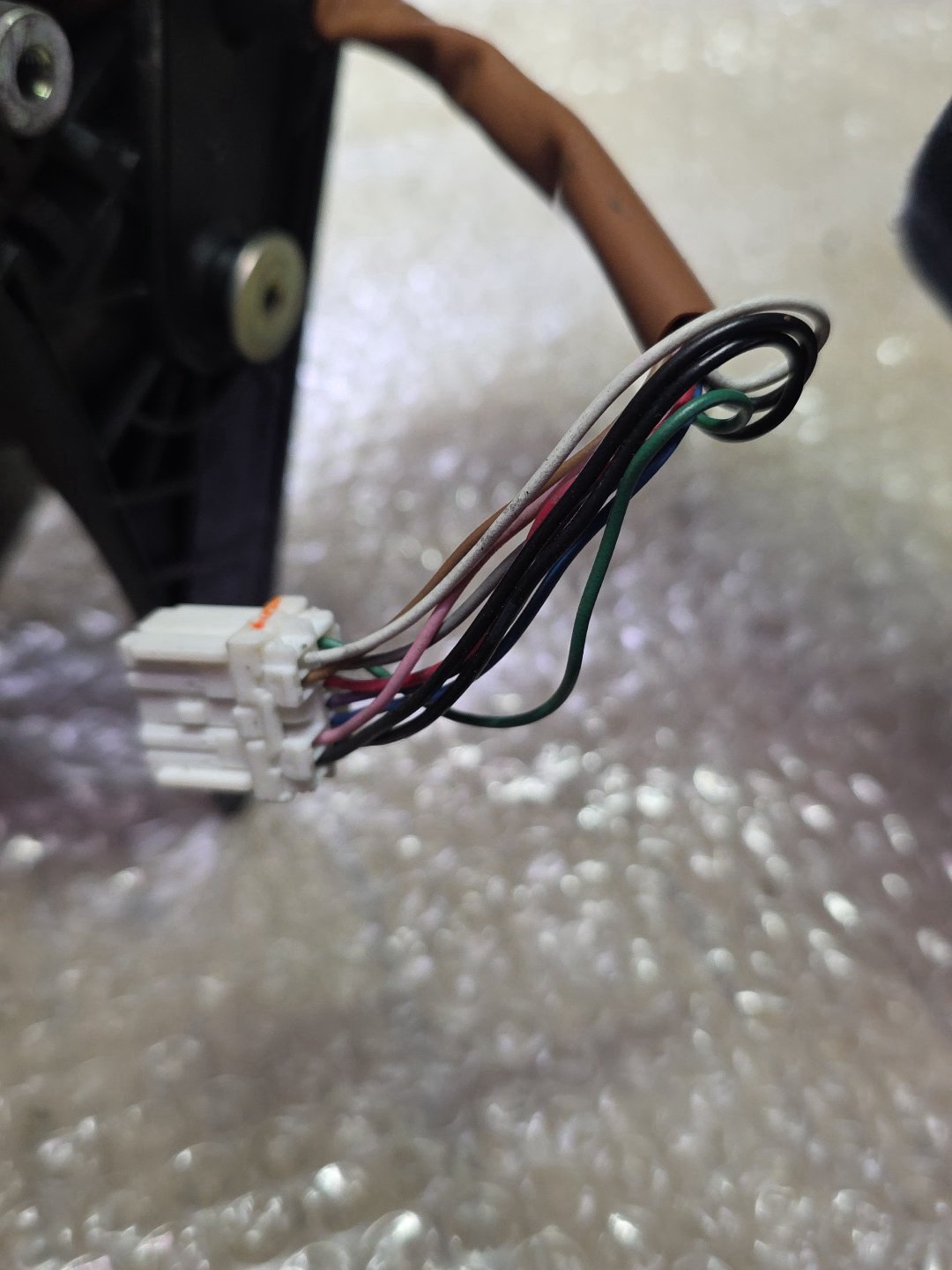 2003 Subaru Legacy- Right Door Mirror PN: 10 wires