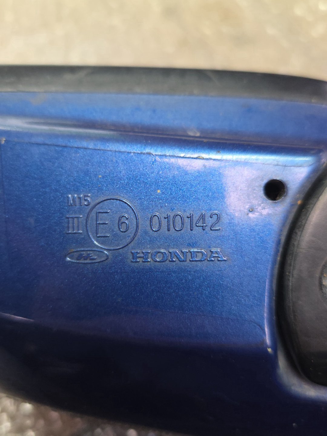2005 Honda Accord- Left Door Mirror PN: 7 wires