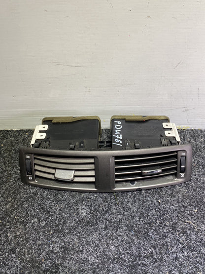 2006 Lexus IS250 - Dash Air Vent Centre