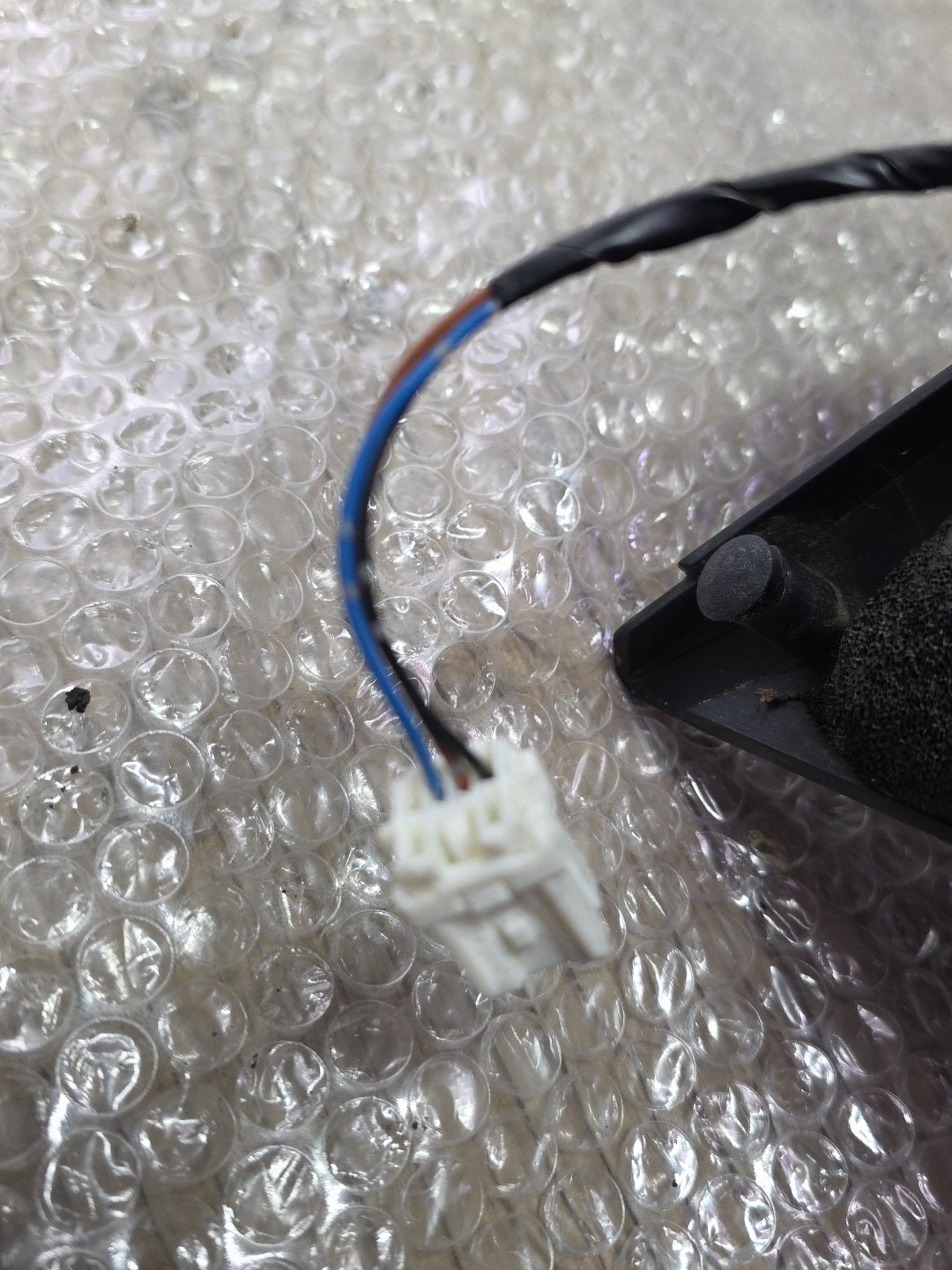 2008 Subaru Forester- Right Door Mirror PN: 3 wires