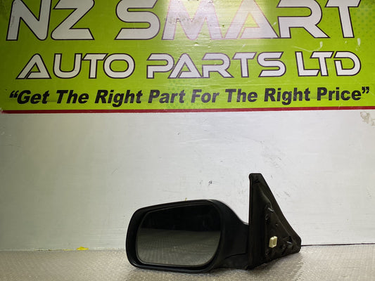 2004 Mazda Axela- Left Door Mirror PN: 5 wires
