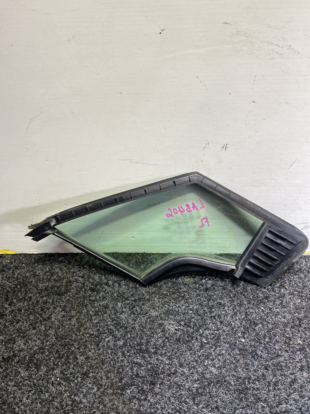 2006 Mazda MPV - Left Front Door Glass PN: Tint Number M408