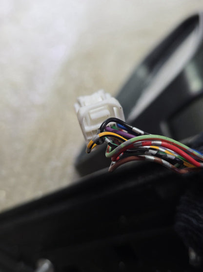 2014 Nissan Leaf- Right Door Mirror PN: 9 wires