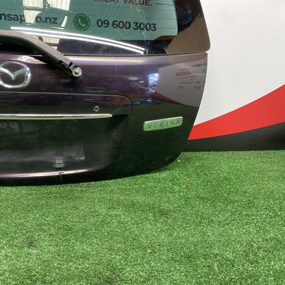 2006 Mazda Verisa DC5W - Tailgate PN: D4Y16202XD