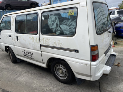 2014 Mitsubishi L300 Dismantling For Parts