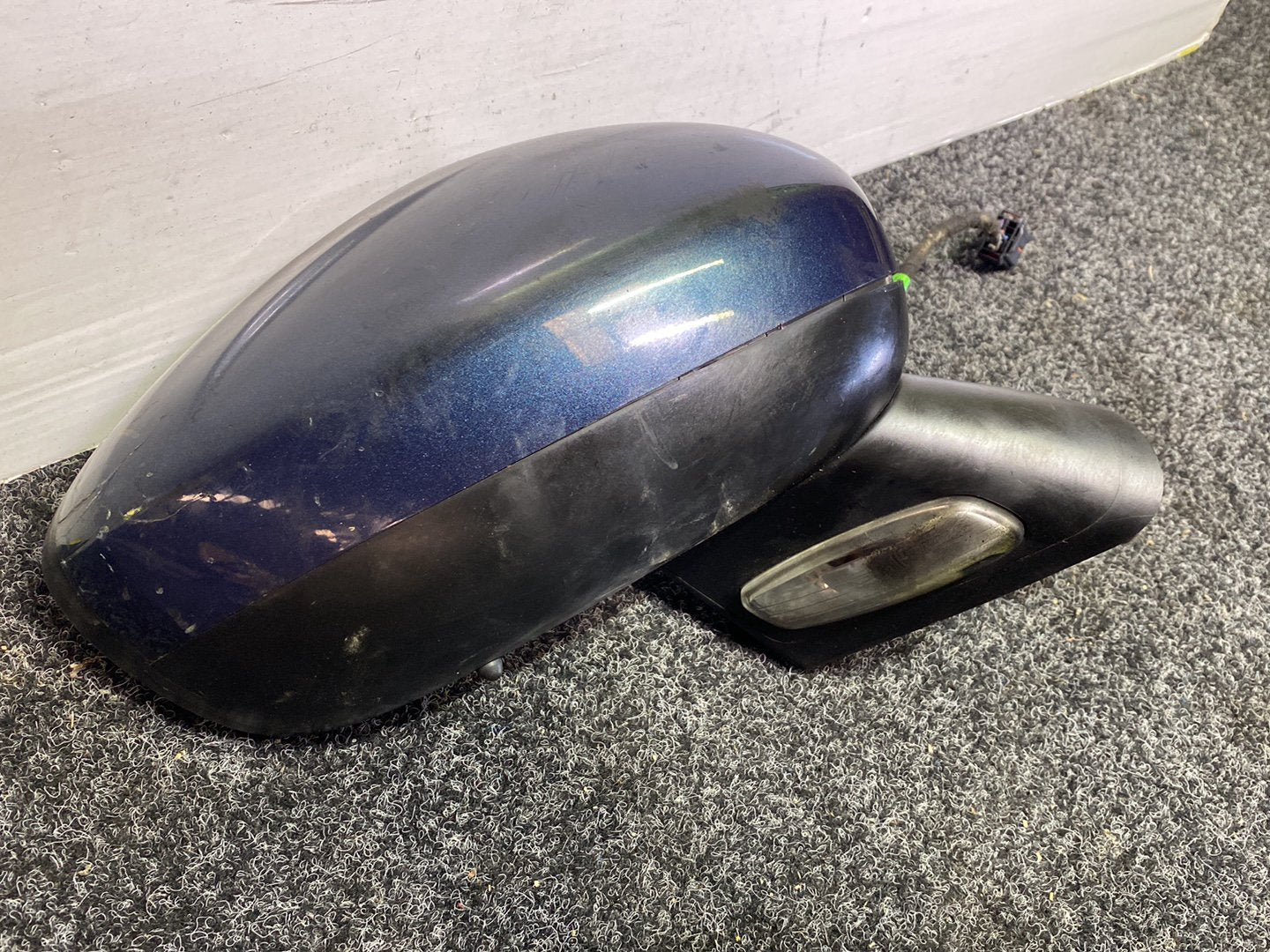 2012 Citroen C4 - Right Door Mirror PN: 9 wires