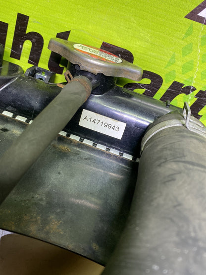 2004 Suzuki Swift - Radiator