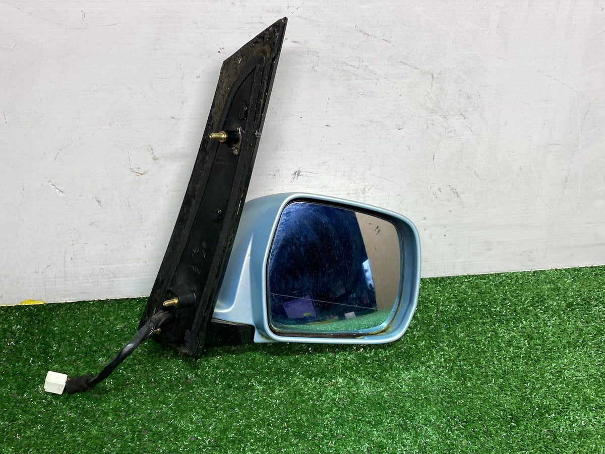 2004 Toyota Alphard - Right Door Mirror PN: 7 wires