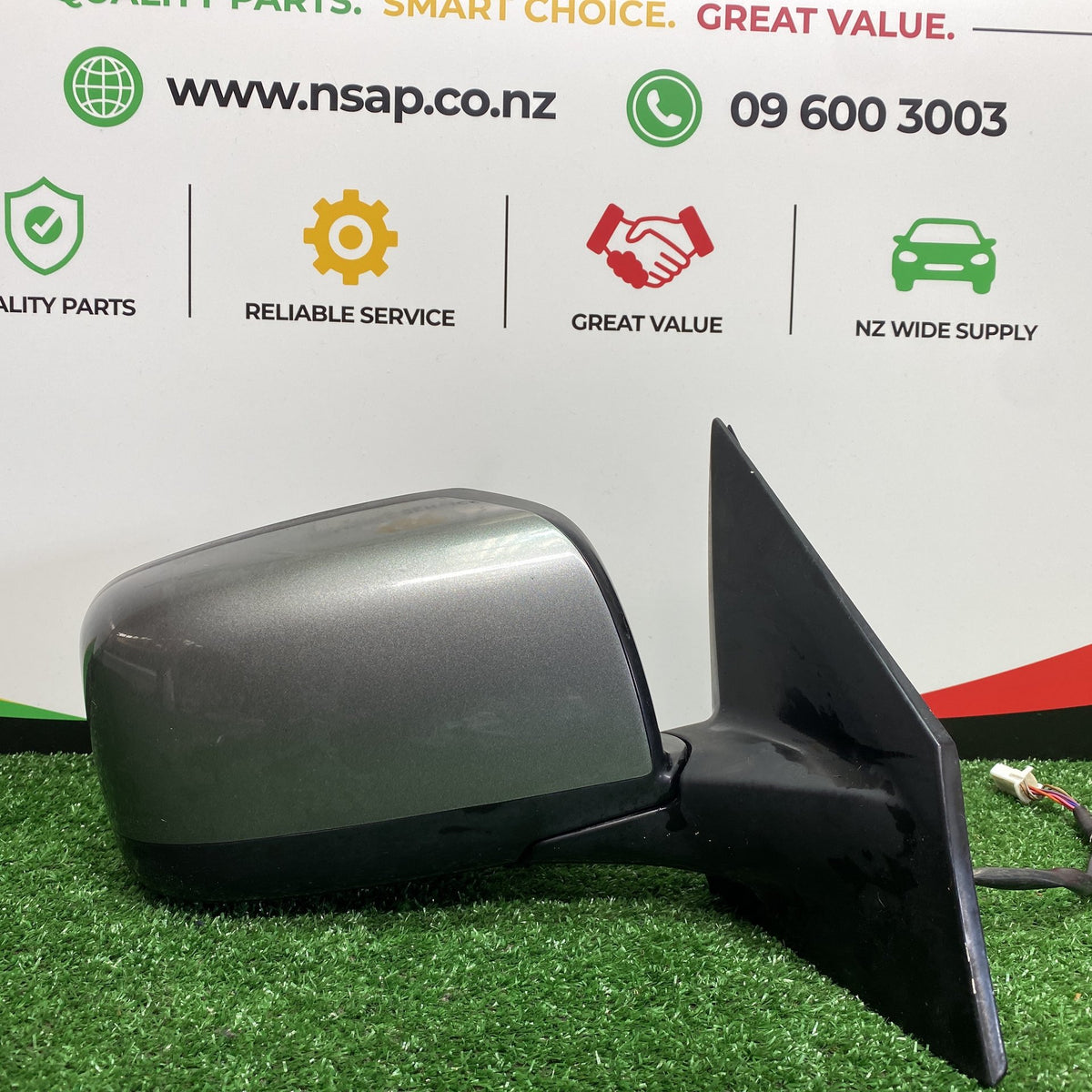 2006 Nissan Murano - Right Door Mirror PN: 7 wires