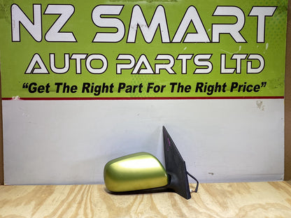 2007 Toyota Passo - Right Door Mirror PN: 3 wires