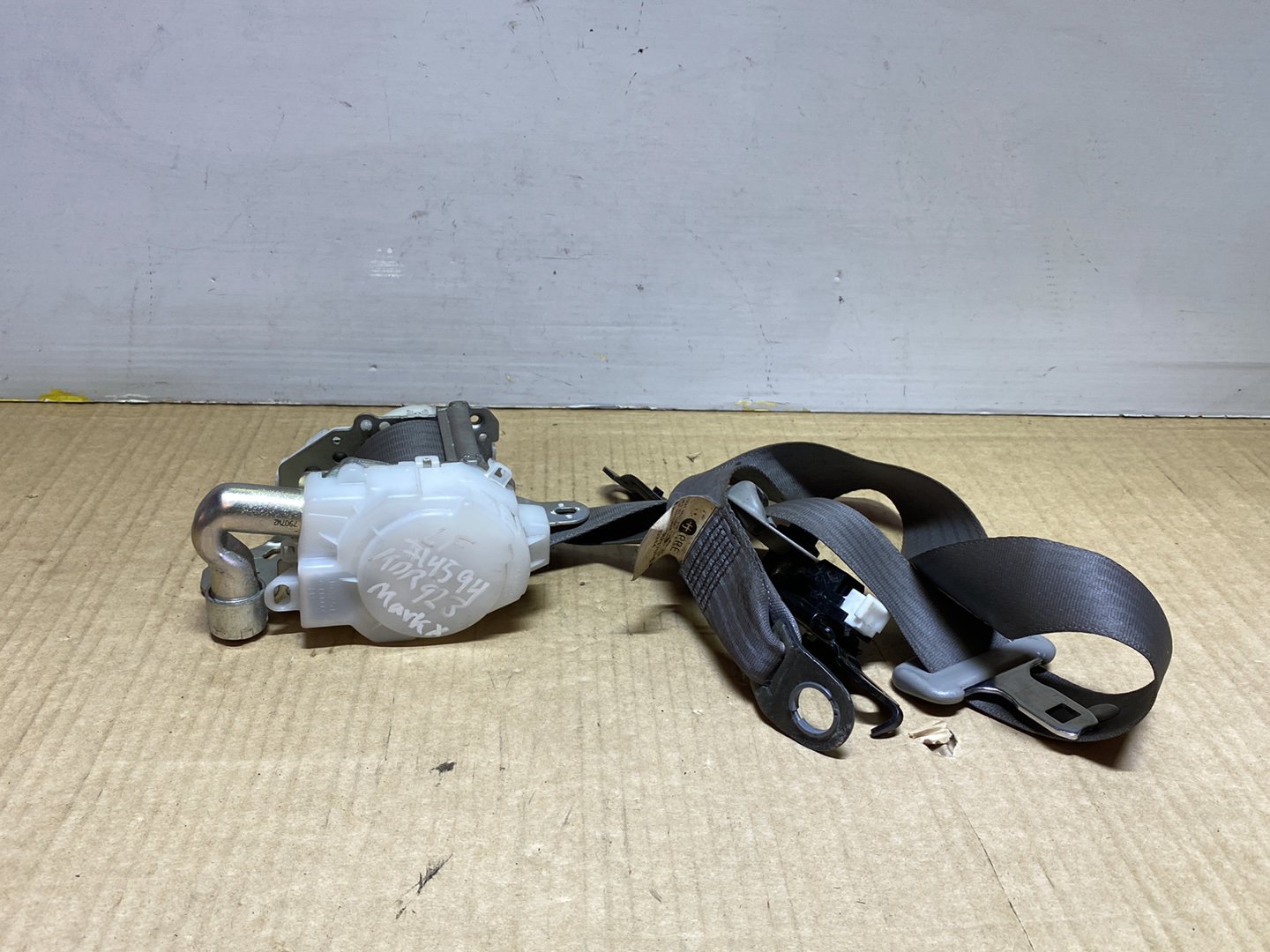 2007 Used Toyota Mark X ANA10 - Left Front Seat Belt