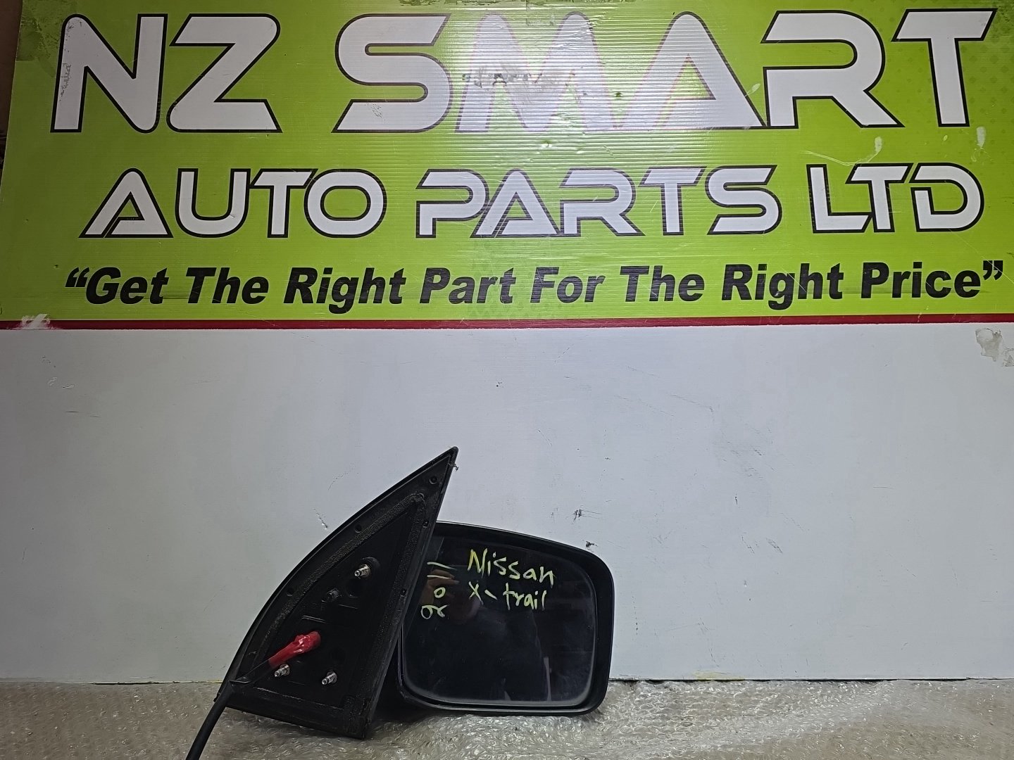 2011 Nissan X-Trail- Right Door Mirror PN: 3 wires