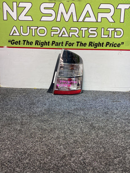 2005 Used Toyota Prius NHW20 - Right Taillight PN: STANLEY 4713