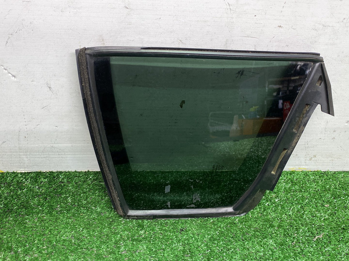 2016 Mazda Axela BM5FP - Right Rear Quarter Door Glass PN: 43R-000077