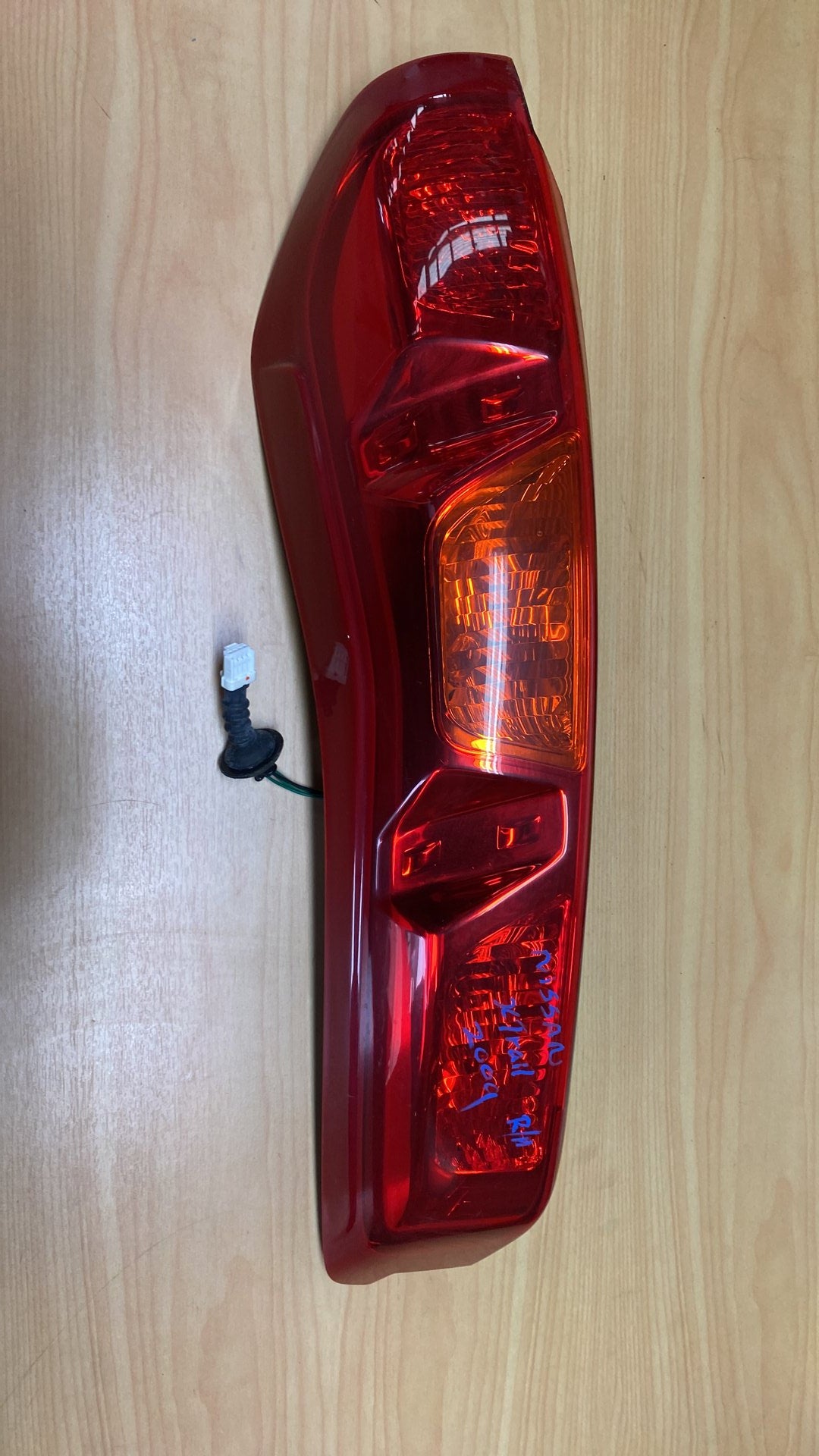 2009 Nissan X-Trail - Right Taillight