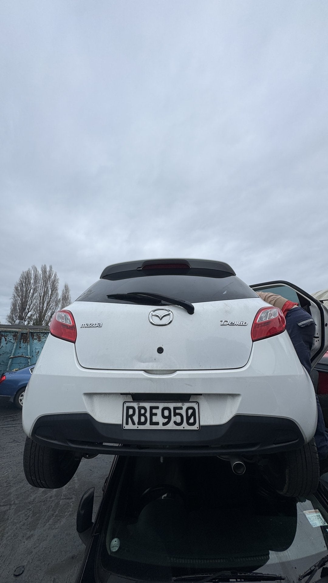 2008 Mazda Demio DE5FS  1.5L / Dismantling For Parts