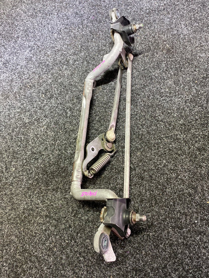 Used Toyota Prius - Front Wiper Rack Assembly