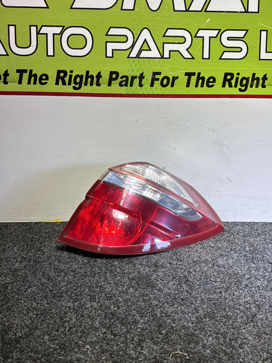 2006 Subaru Legacy - Right Taillight
