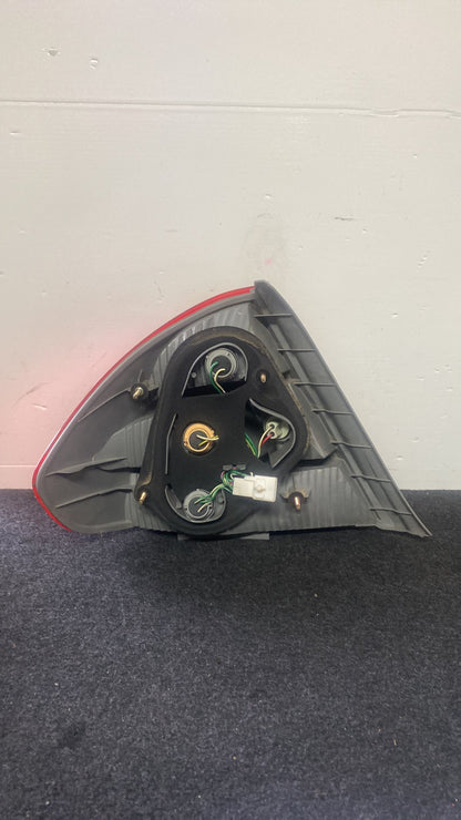 2001 Used Toyota Prius Hybrid - Right Taillight PN: 47-8 Sedan