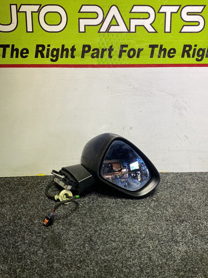 2012 Citroen C4 - Right Door Mirror PN: 9 wires
