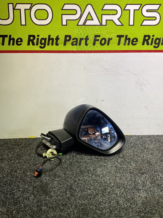 2012 Citroen C4 - Right Door Mirror PN: 9 wires
