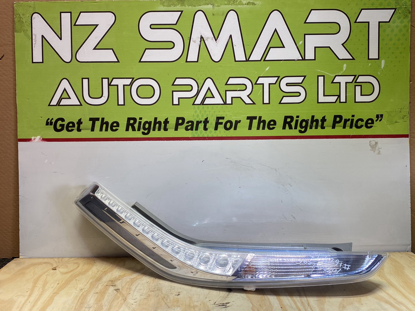 2014 Nissan Leaf ZE0 AZE0 - Left Taillight PN: ICHIKOH D115